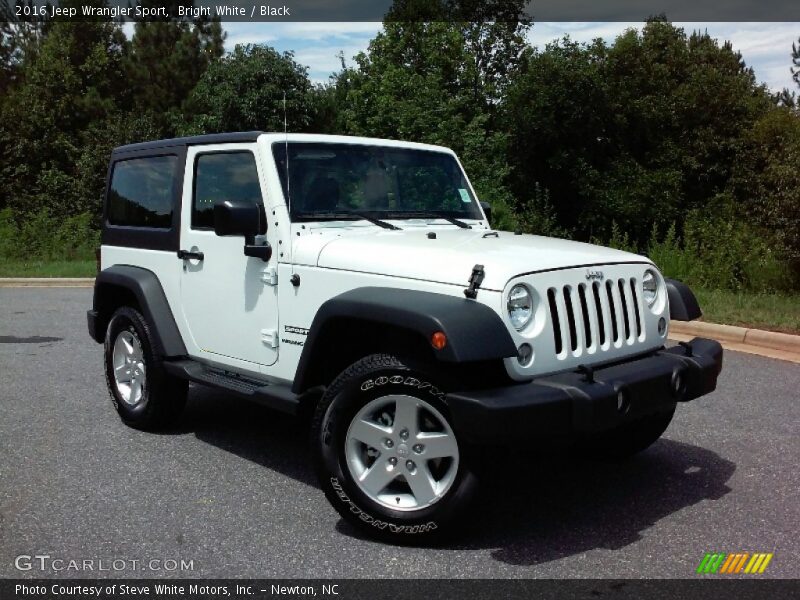 Bright White / Black 2016 Jeep Wrangler Sport