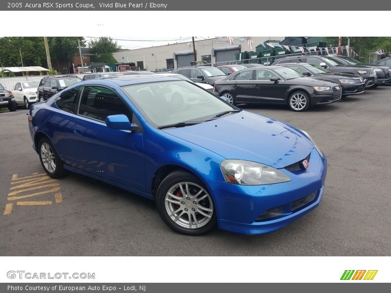 Front 3/4 View of 2005 RSX Sports Coupe