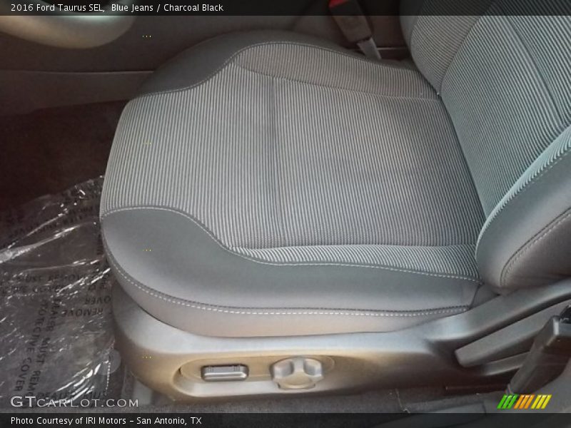 Blue Jeans / Charcoal Black 2016 Ford Taurus SEL