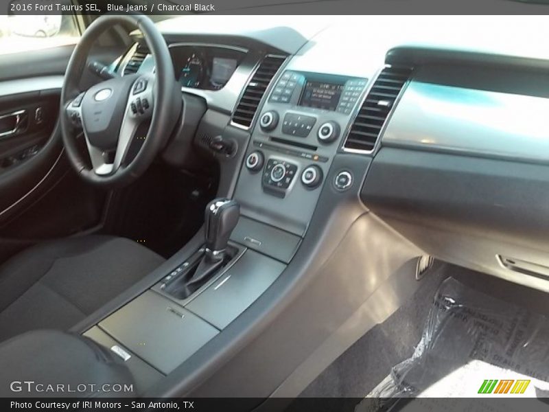 Blue Jeans / Charcoal Black 2016 Ford Taurus SEL