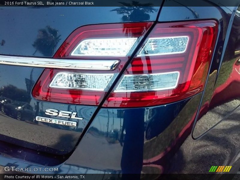 Blue Jeans / Charcoal Black 2016 Ford Taurus SEL