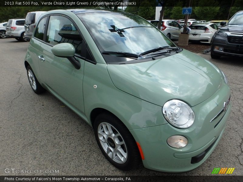 Verde Chiaro (Light Green) / Grigio/Nero (Gray/Black) 2013 Fiat 500 Pop
