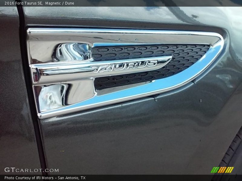Magnetic / Dune 2016 Ford Taurus SE
