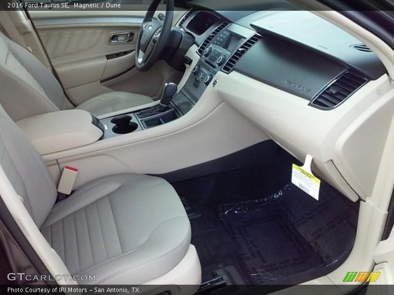 Magnetic / Dune 2016 Ford Taurus SE