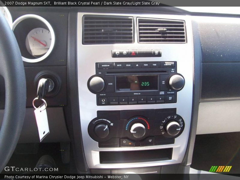 Brilliant Black Crystal Pearl / Dark Slate Gray/Light Slate Gray 2007 Dodge Magnum SXT
