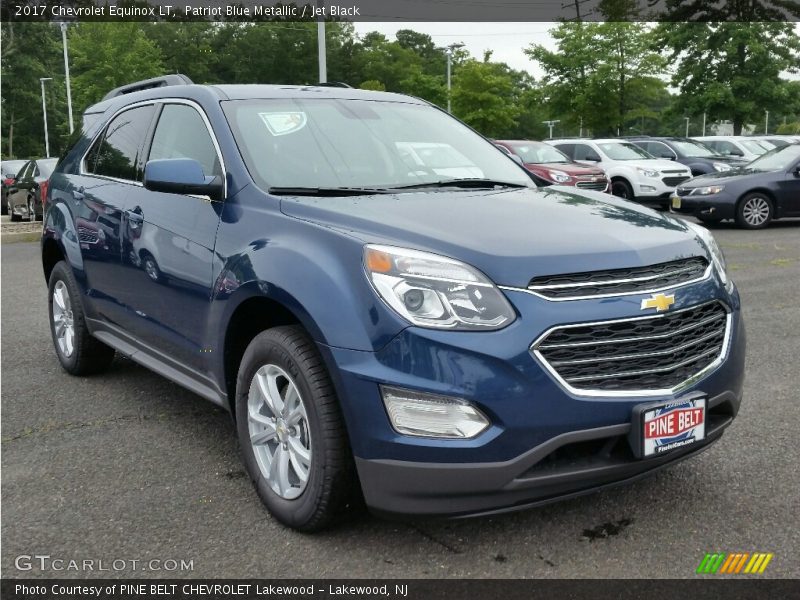 Patriot Blue Metallic / Jet Black 2017 Chevrolet Equinox LT