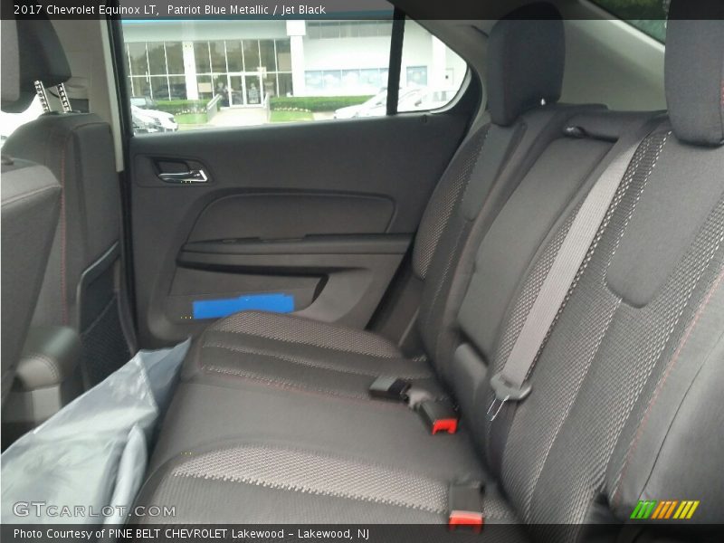 Patriot Blue Metallic / Jet Black 2017 Chevrolet Equinox LT