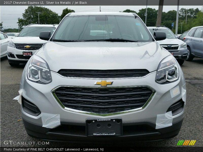 Silver Ice Metallic / Jet Black 2017 Chevrolet Equinox LS