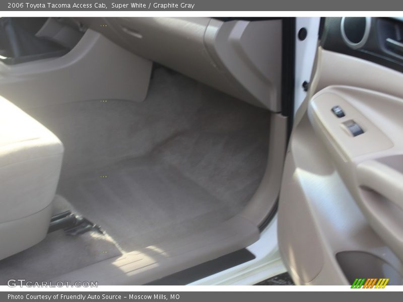 Super White / Graphite Gray 2006 Toyota Tacoma Access Cab