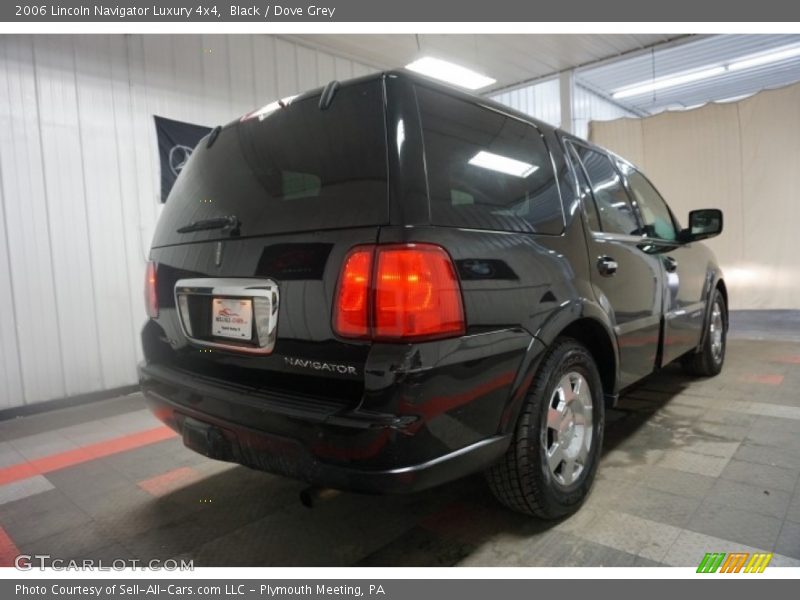 Black / Dove Grey 2006 Lincoln Navigator Luxury 4x4