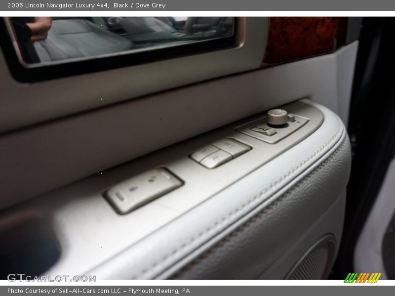 Black / Dove Grey 2006 Lincoln Navigator Luxury 4x4