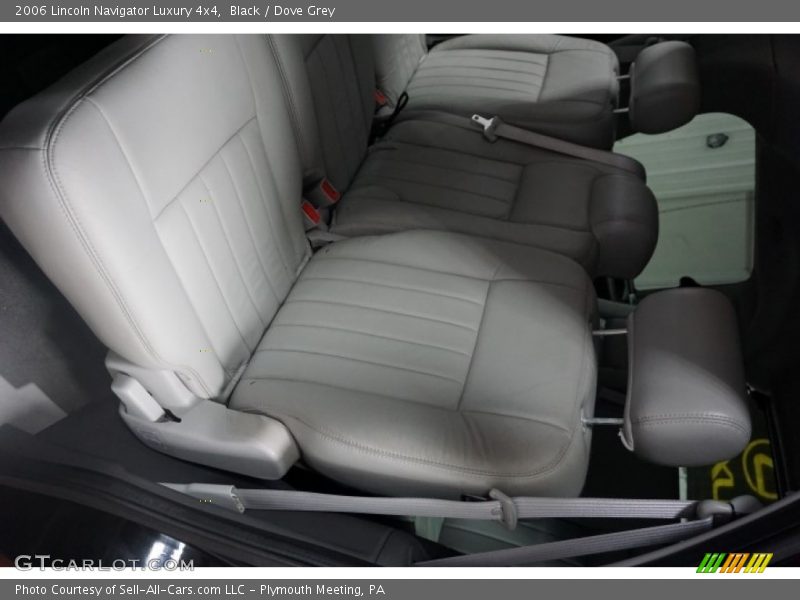 Black / Dove Grey 2006 Lincoln Navigator Luxury 4x4