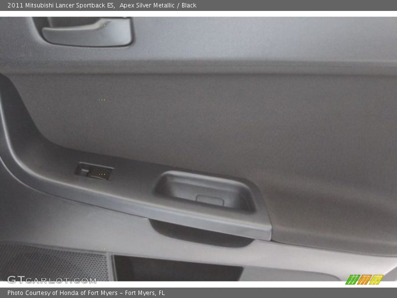 Apex Silver Metallic / Black 2011 Mitsubishi Lancer Sportback ES