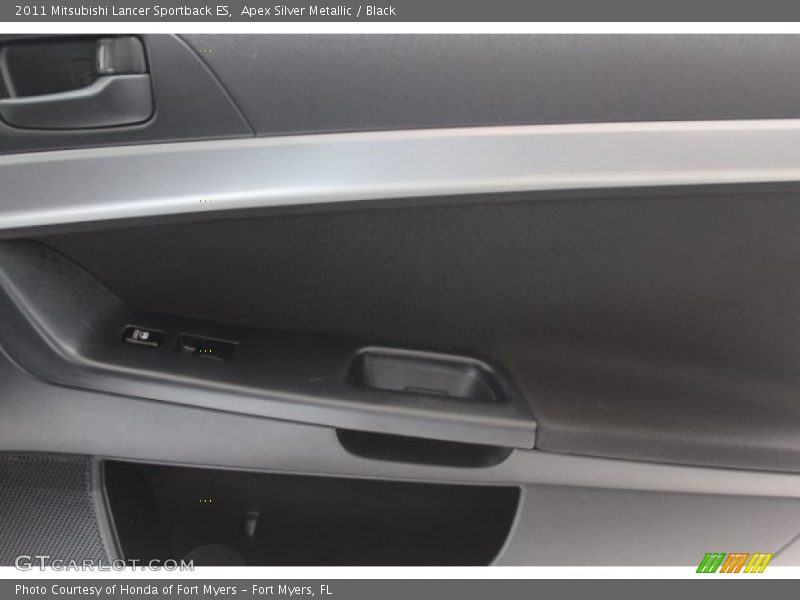 Apex Silver Metallic / Black 2011 Mitsubishi Lancer Sportback ES