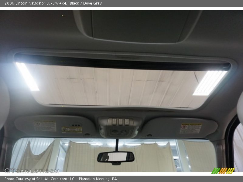 Black / Dove Grey 2006 Lincoln Navigator Luxury 4x4