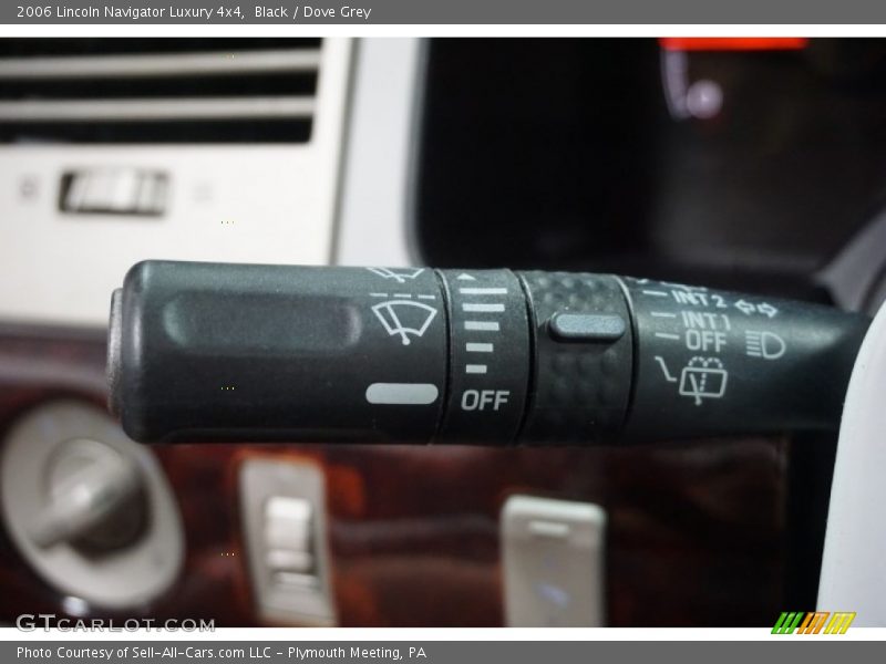 Black / Dove Grey 2006 Lincoln Navigator Luxury 4x4