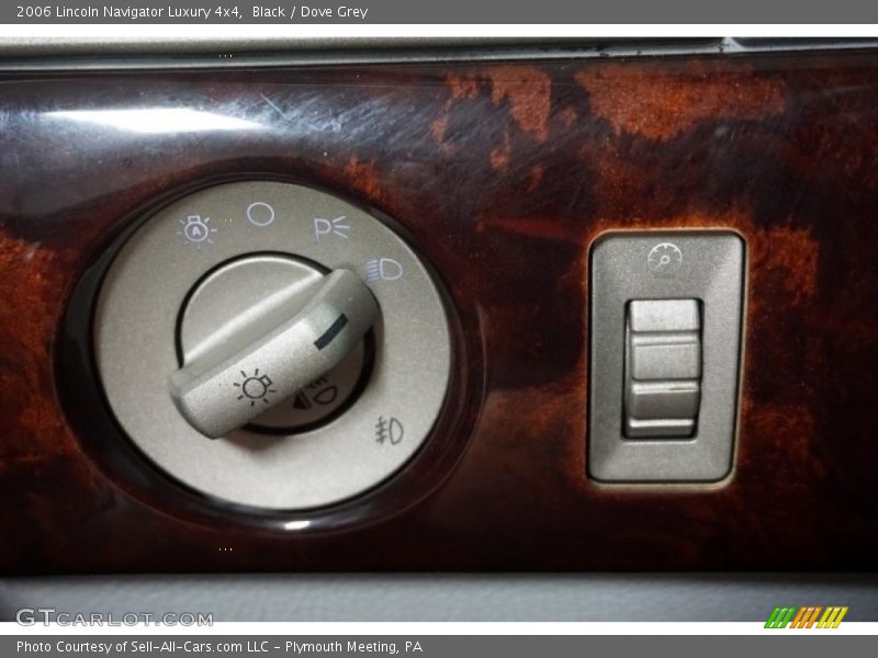 Black / Dove Grey 2006 Lincoln Navigator Luxury 4x4