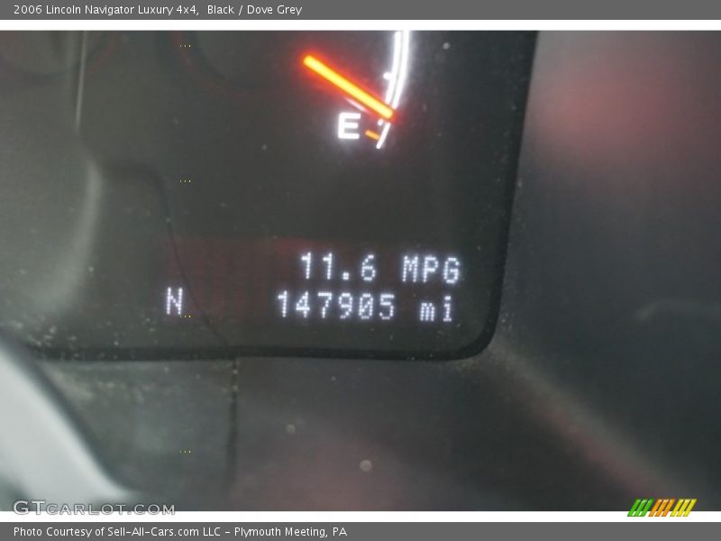 Black / Dove Grey 2006 Lincoln Navigator Luxury 4x4