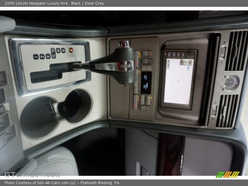 Black / Dove Grey 2006 Lincoln Navigator Luxury 4x4