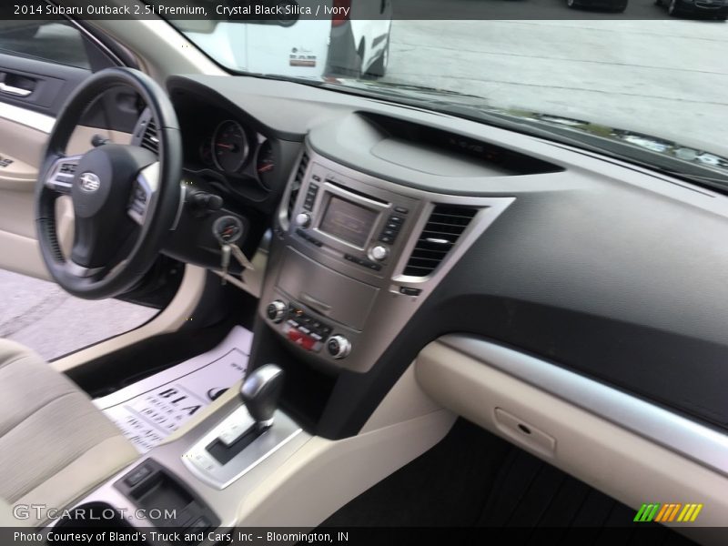 Crystal Black Silica / Ivory 2014 Subaru Outback 2.5i Premium