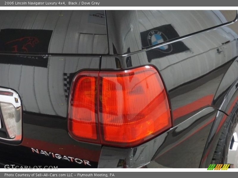 Black / Dove Grey 2006 Lincoln Navigator Luxury 4x4