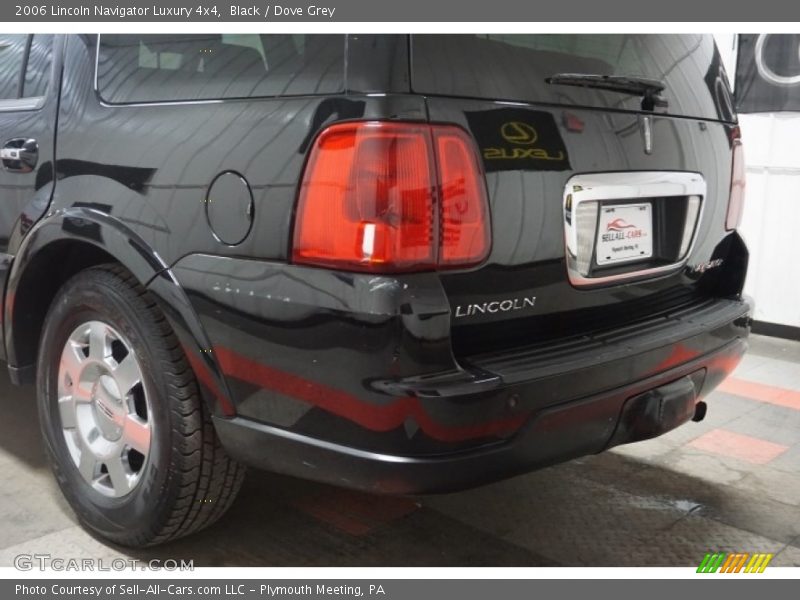 Black / Dove Grey 2006 Lincoln Navigator Luxury 4x4