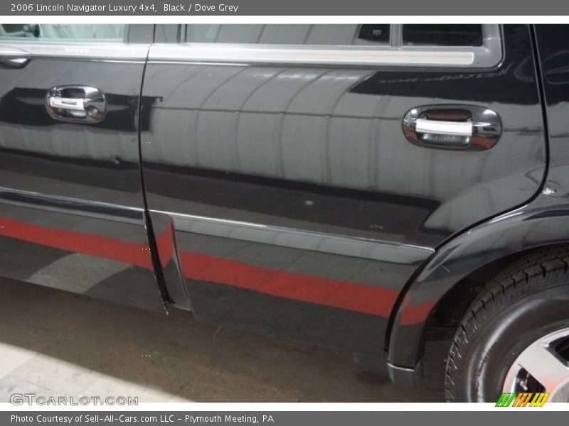 Black / Dove Grey 2006 Lincoln Navigator Luxury 4x4