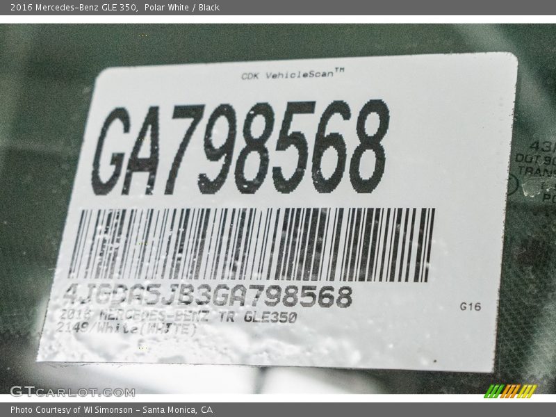 Polar White / Black 2016 Mercedes-Benz GLE 350