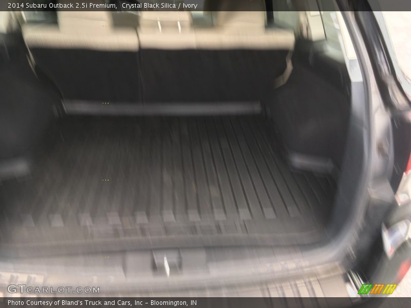Crystal Black Silica / Ivory 2014 Subaru Outback 2.5i Premium