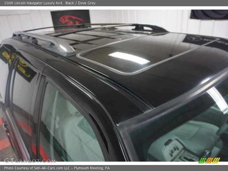 Black / Dove Grey 2006 Lincoln Navigator Luxury 4x4