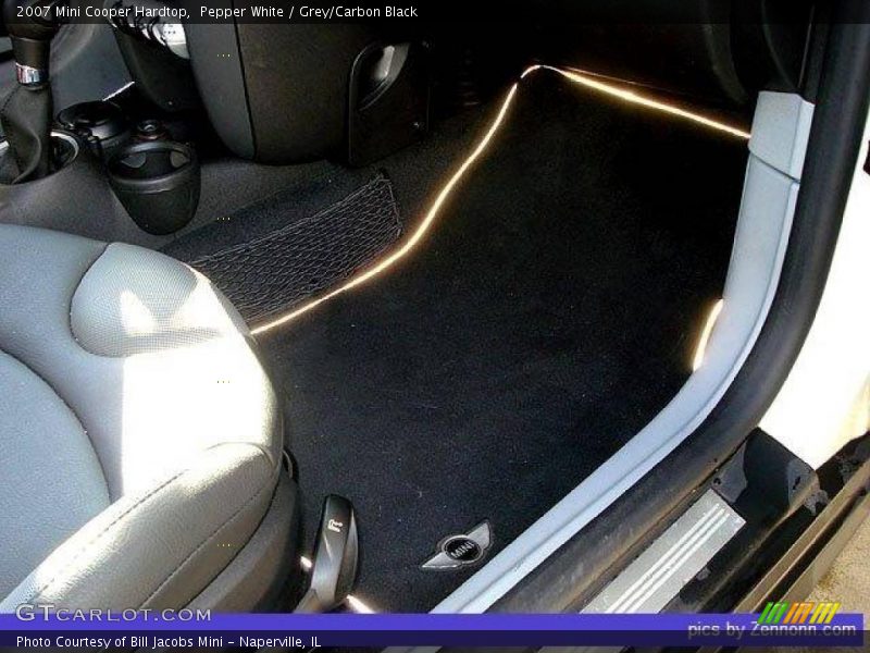 Pepper White / Grey/Carbon Black 2007 Mini Cooper Hardtop