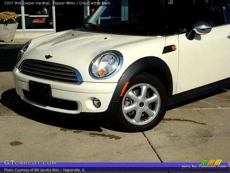 Pepper White / Grey/Carbon Black 2007 Mini Cooper Hardtop