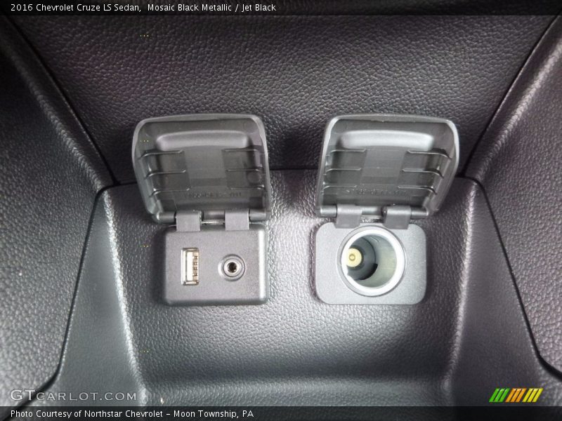 Mosaic Black Metallic / Jet Black 2016 Chevrolet Cruze LS Sedan