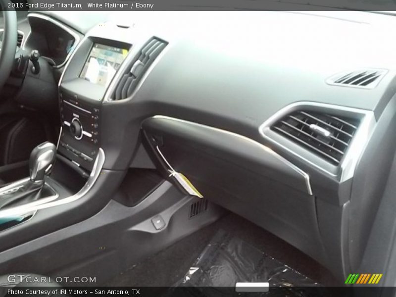 White Platinum / Ebony 2016 Ford Edge Titanium