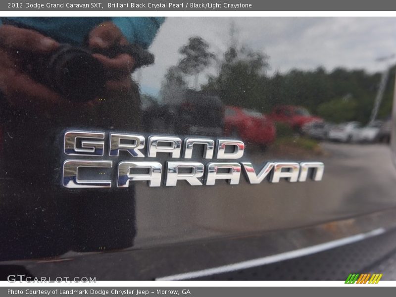 Brilliant Black Crystal Pearl / Black/Light Graystone 2012 Dodge Grand Caravan SXT