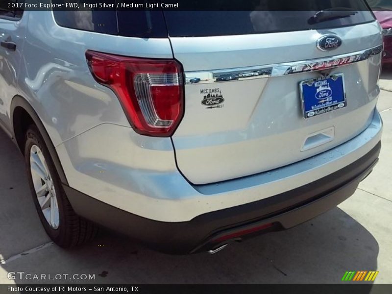 Ingot Silver / Medium Light Camel 2017 Ford Explorer FWD