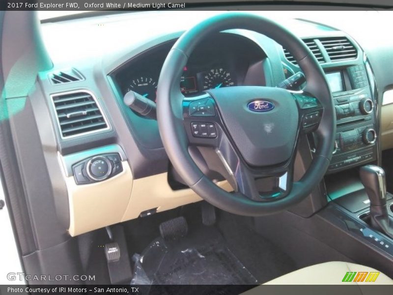 Oxford White / Medium Light Camel 2017 Ford Explorer FWD