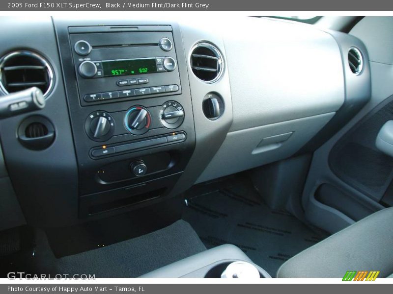 Black / Medium Flint/Dark Flint Grey 2005 Ford F150 XLT SuperCrew