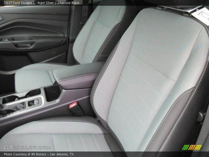 Ingot Silver / Charcoal Black 2017 Ford Escape S