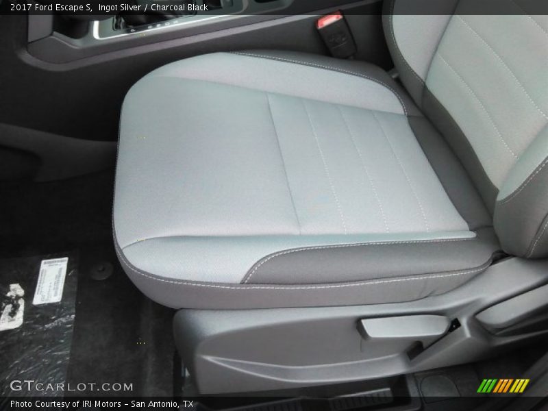 Ingot Silver / Charcoal Black 2017 Ford Escape S