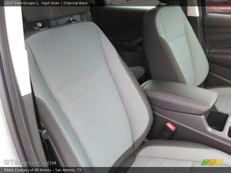 Ingot Silver / Charcoal Black 2017 Ford Escape S