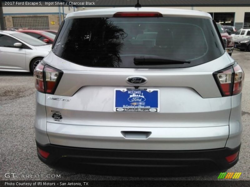 Ingot Silver / Charcoal Black 2017 Ford Escape S