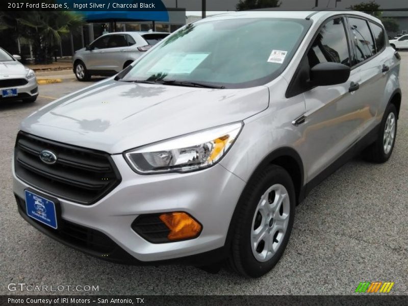 Ingot Silver / Charcoal Black 2017 Ford Escape S