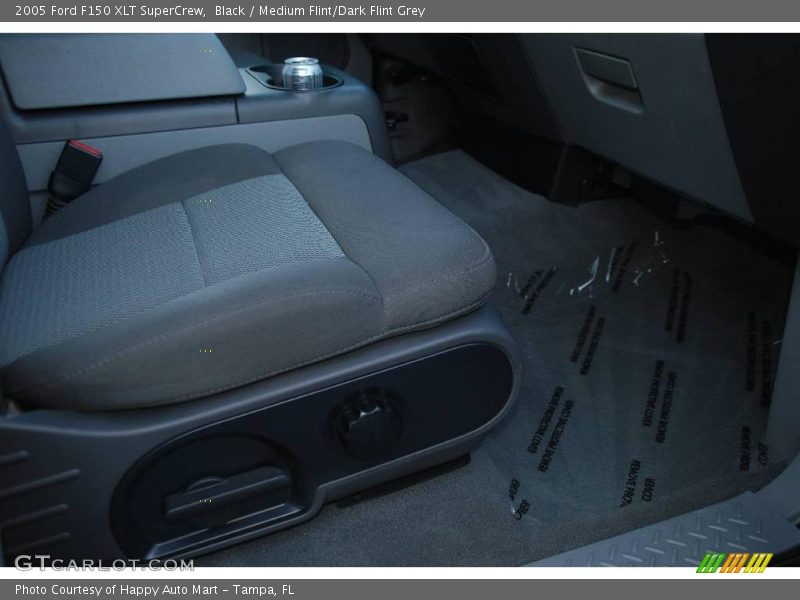 Black / Medium Flint/Dark Flint Grey 2005 Ford F150 XLT SuperCrew