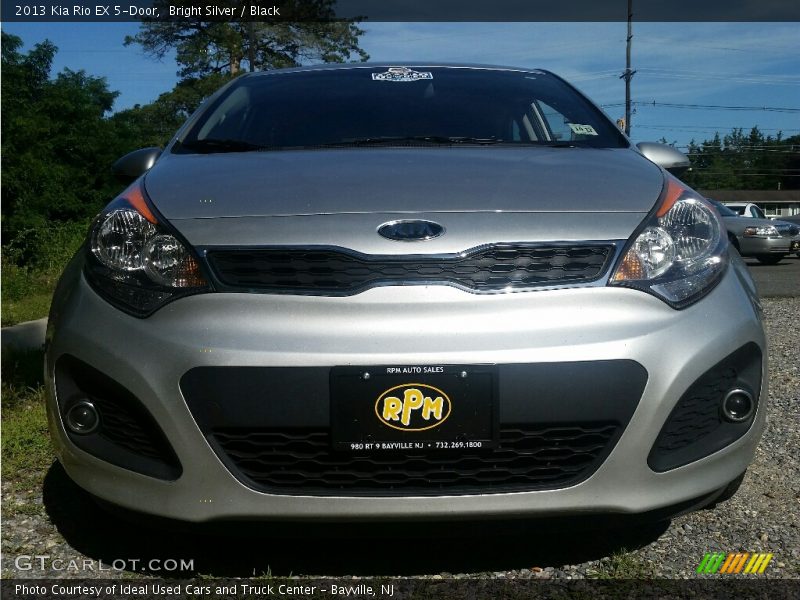 Bright Silver / Black 2013 Kia Rio EX 5-Door