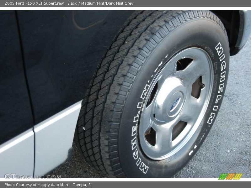 Black / Medium Flint/Dark Flint Grey 2005 Ford F150 XLT SuperCrew
