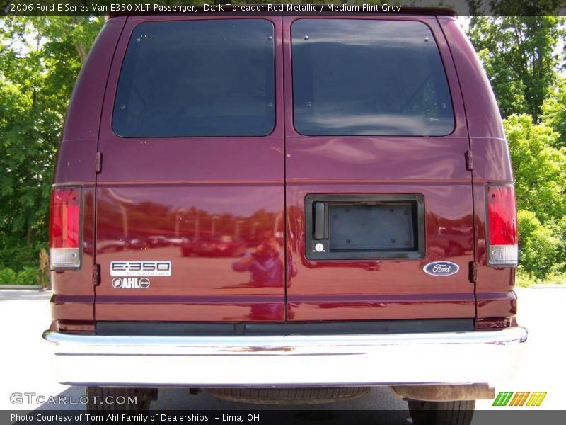 Dark Toreador Red Metallic / Medium Flint Grey 2006 Ford E Series Van E350 XLT Passenger
