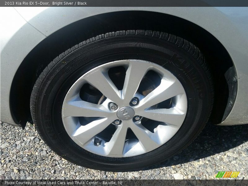 Bright Silver / Black 2013 Kia Rio EX 5-Door