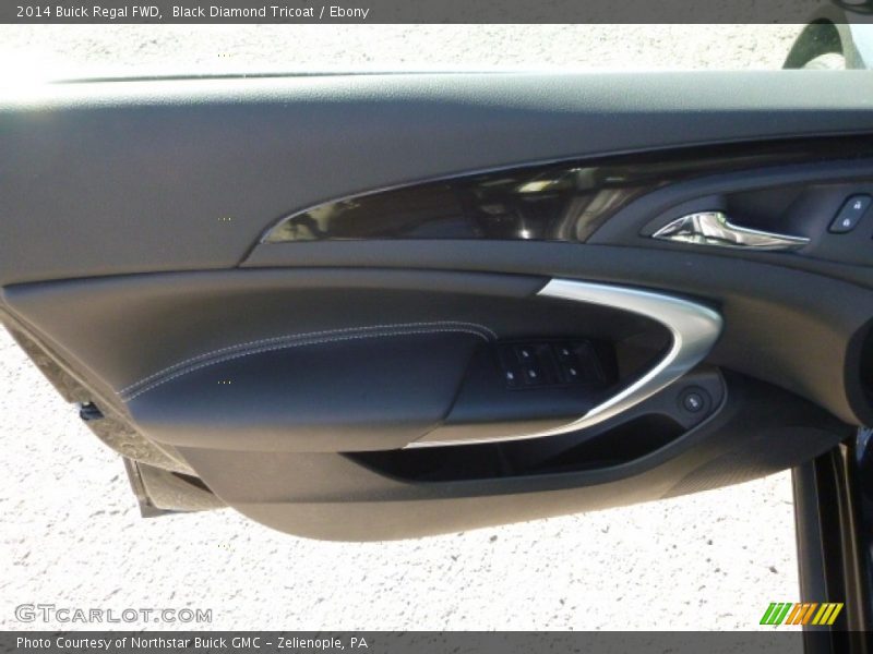 Black Diamond Tricoat / Ebony 2014 Buick Regal FWD