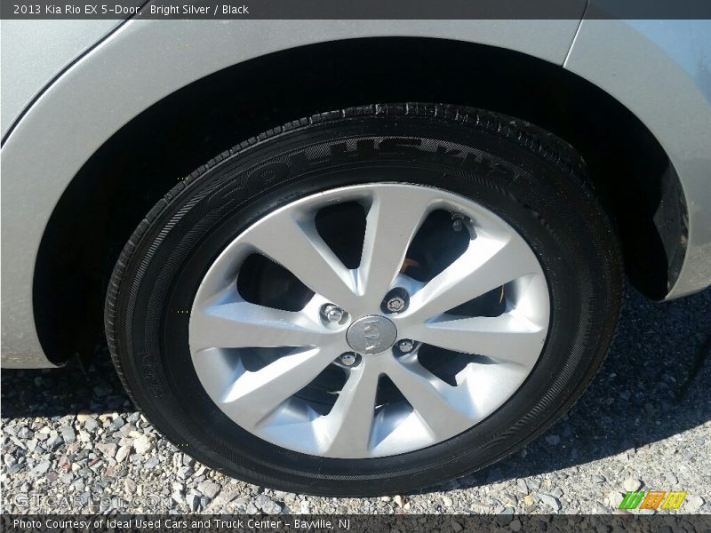 Bright Silver / Black 2013 Kia Rio EX 5-Door